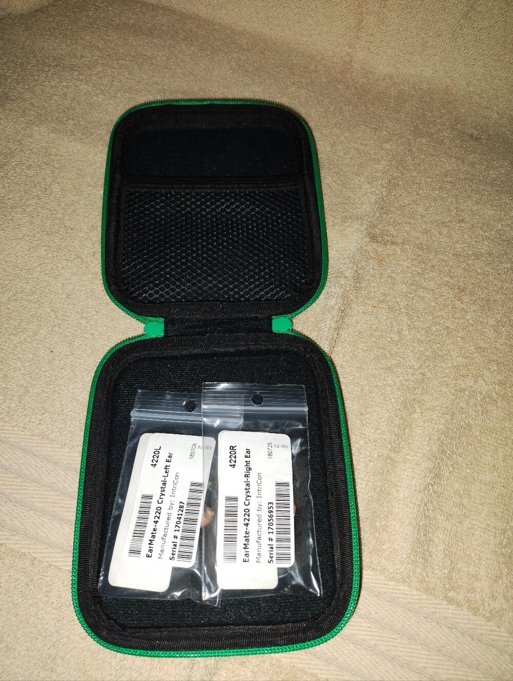 New Ear Mate Hearing Aids Left And Right Ears By Intricon